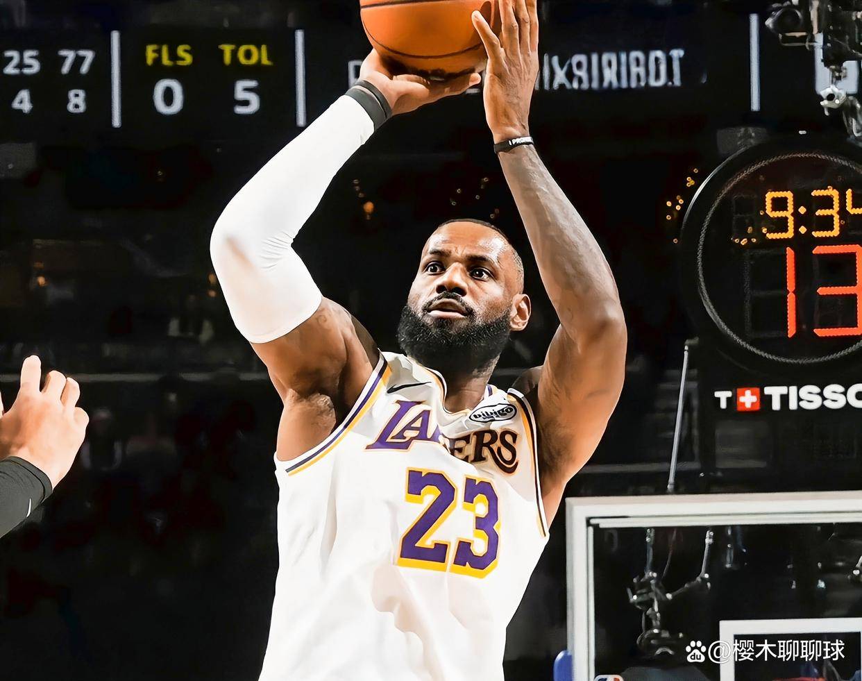 包含荷甲倒计时;洛杉矶湖人集结日手感冰凉;细节引发关注;气氛紧张;轮换策略成焦点的词条 包含荷甲倒计时;洛杉矶湖人集结日手感冰凉;细节引发关注;气氛紧张;轮换策略成焦点的词条